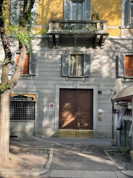 Splendido Bilocale In Vecchia Milano Appartement Buitenkant foto